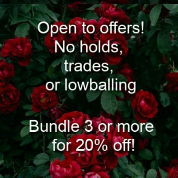 Juicy Couture Pink Lip Scarf with Rhinestones - Picture 6 of 6